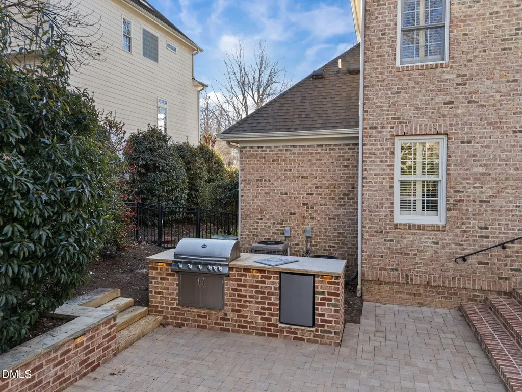 219 Brown Bear Chapel Hill NC 27517