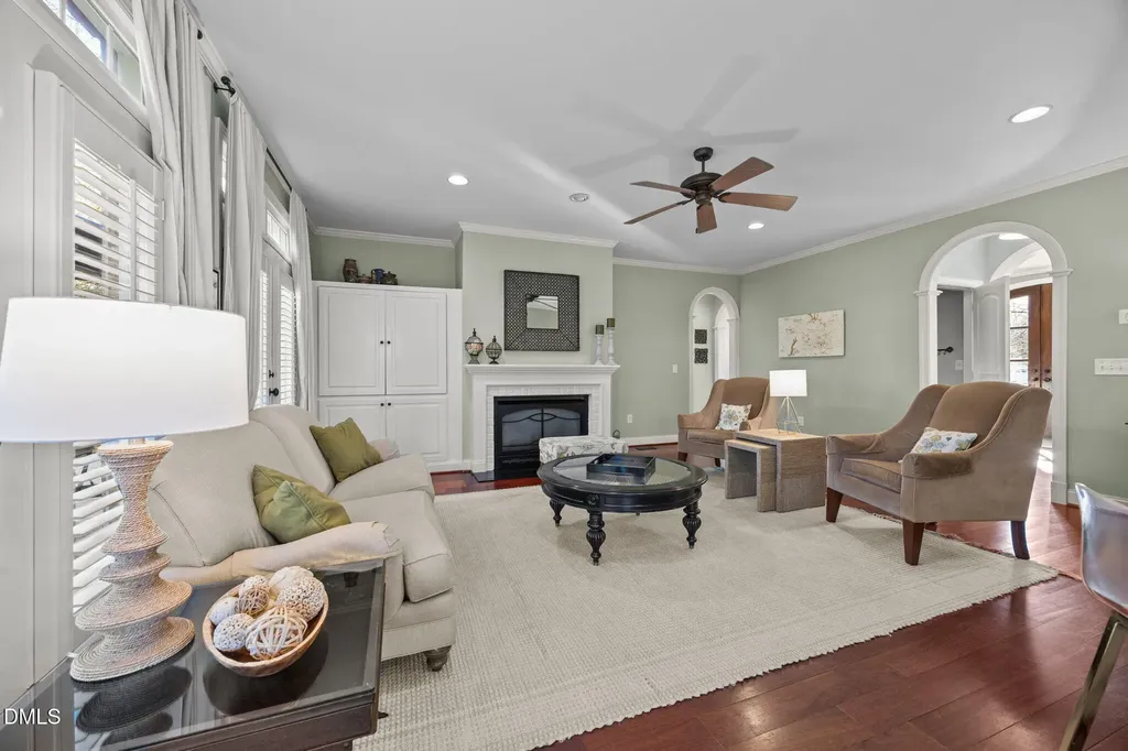 219 Brown Bear Chapel Hill NC 27517