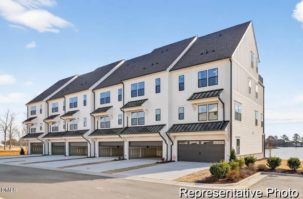 240 Periwinkle Place Clayton NC 27527