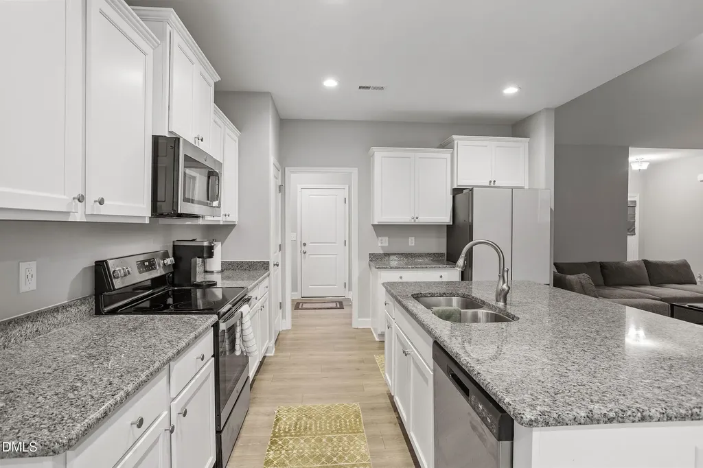 48 Laramie Lane Selma NC 27576