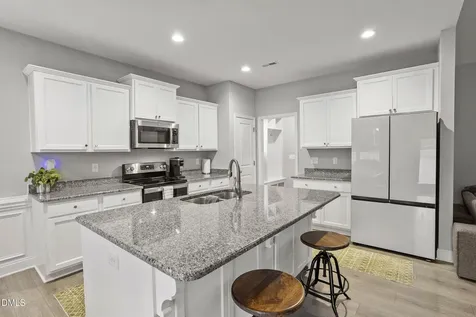 48 Laramie Lane Selma NC 27576