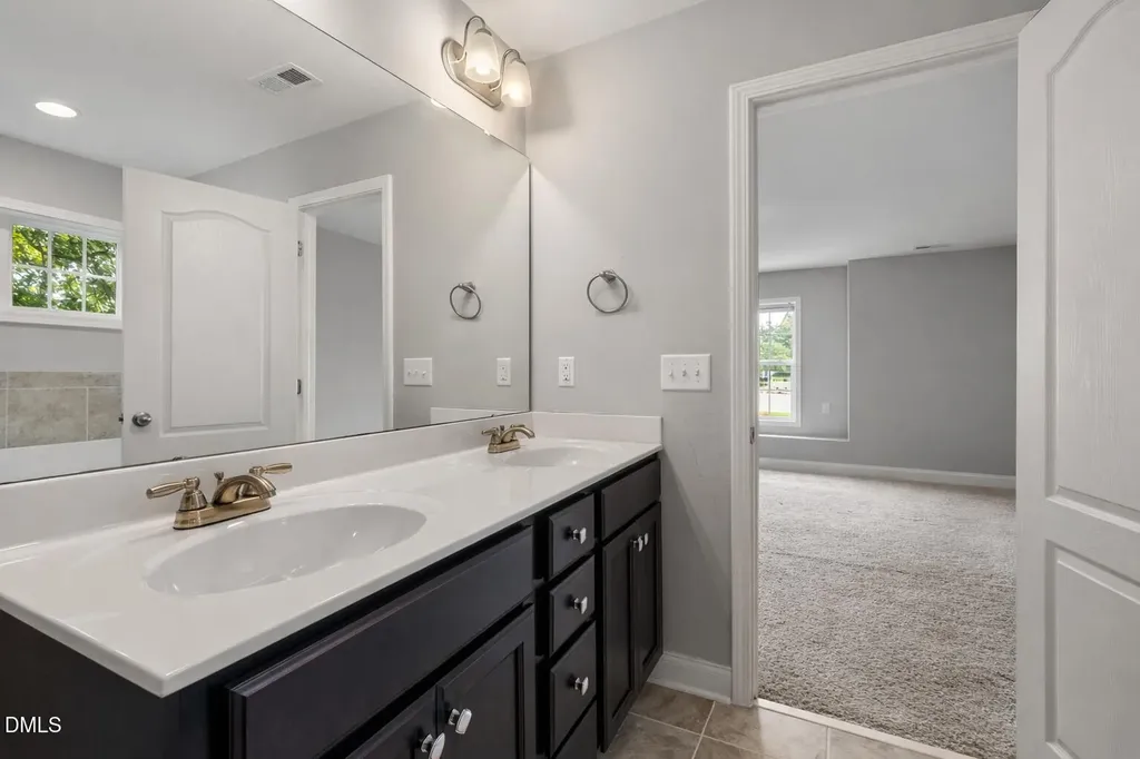 3401 Grosbeak Way Raleigh NC 27616