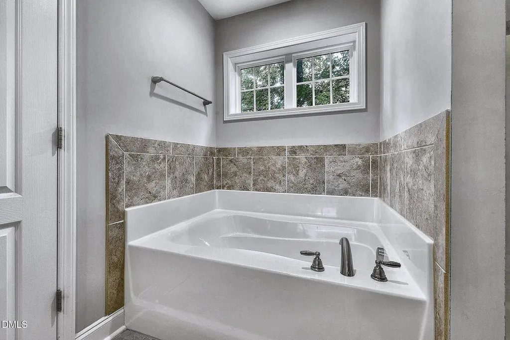 3401 Grosbeak Way Raleigh NC 27616