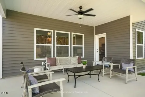 1637 Meadowfern Place Willow Springs NC 27592