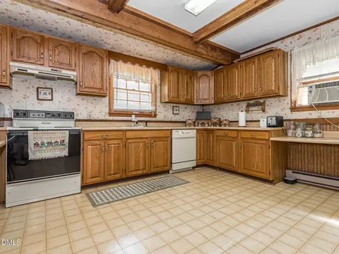 381 Royal Road Roseboro NC 28382