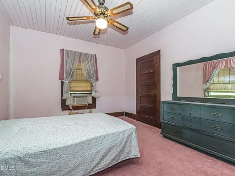 381 Royal Road Roseboro NC 28382