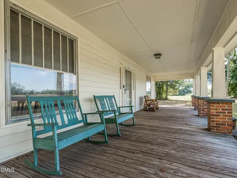 381 Royal Road Roseboro NC 28382