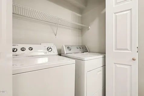 132 New Kent Place Cary NC 27511