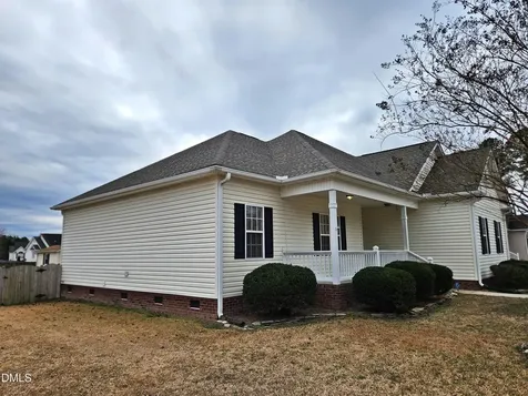 7 Edgewater Drive Smithfield NC 27577