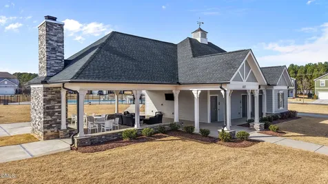 1572 Rhodes Pond Street Wendell NC 27591