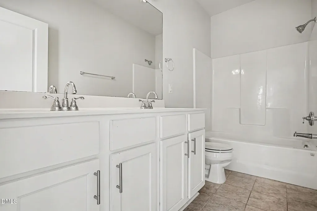 185 Stornoway Lane Clayton NC 27527