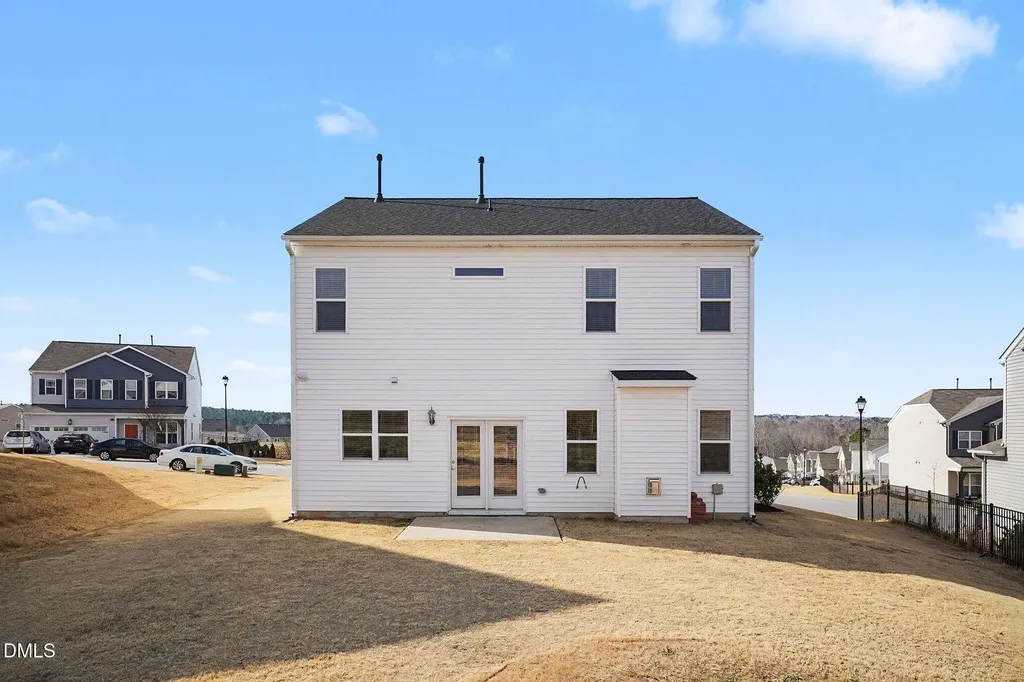 185 Stornoway Lane Clayton NC 27527