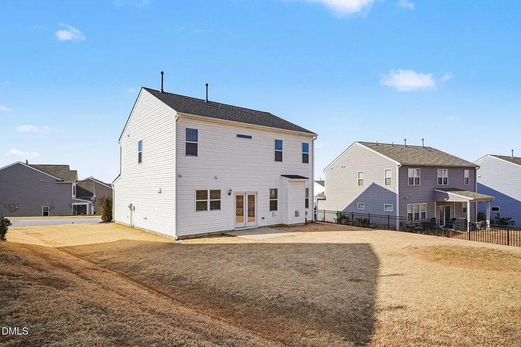 185 Stornoway Lane Clayton NC 27527