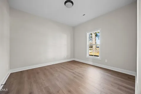 206 S Wall Street Benson NC 27504