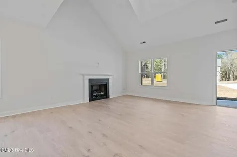 220 Telluride Court Aberdeen NC 28315
