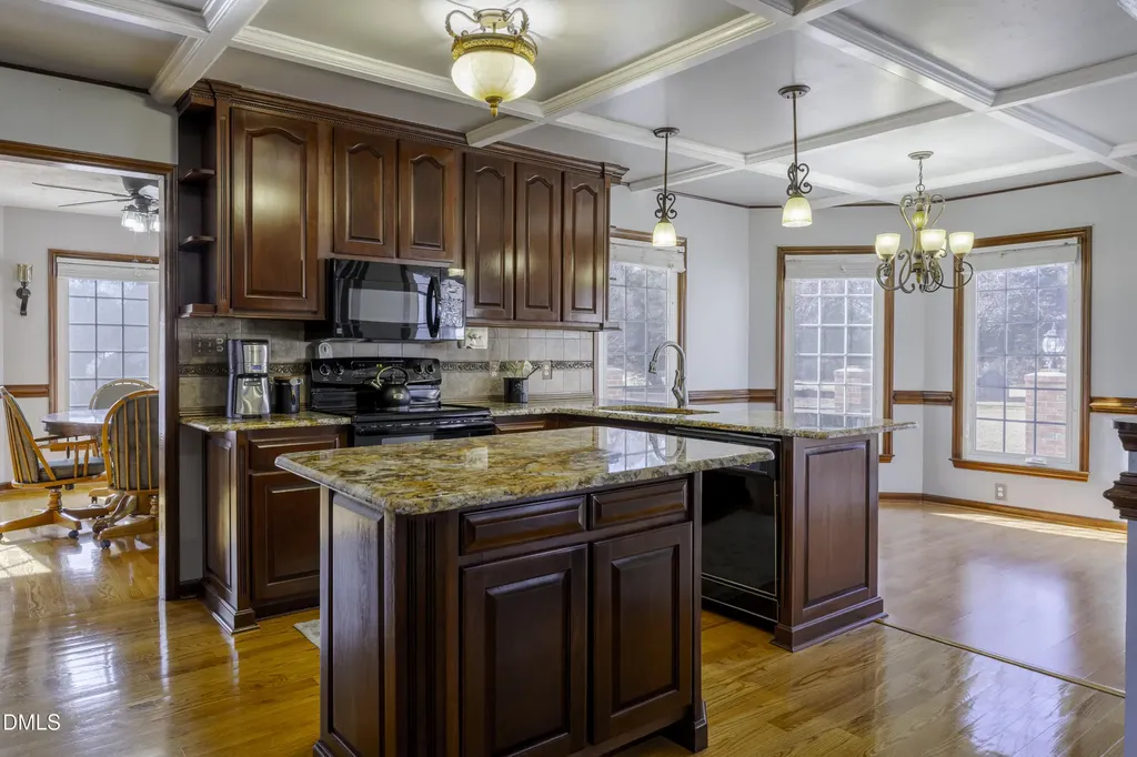 24 Clubhouse Drive Dunn NC 28334