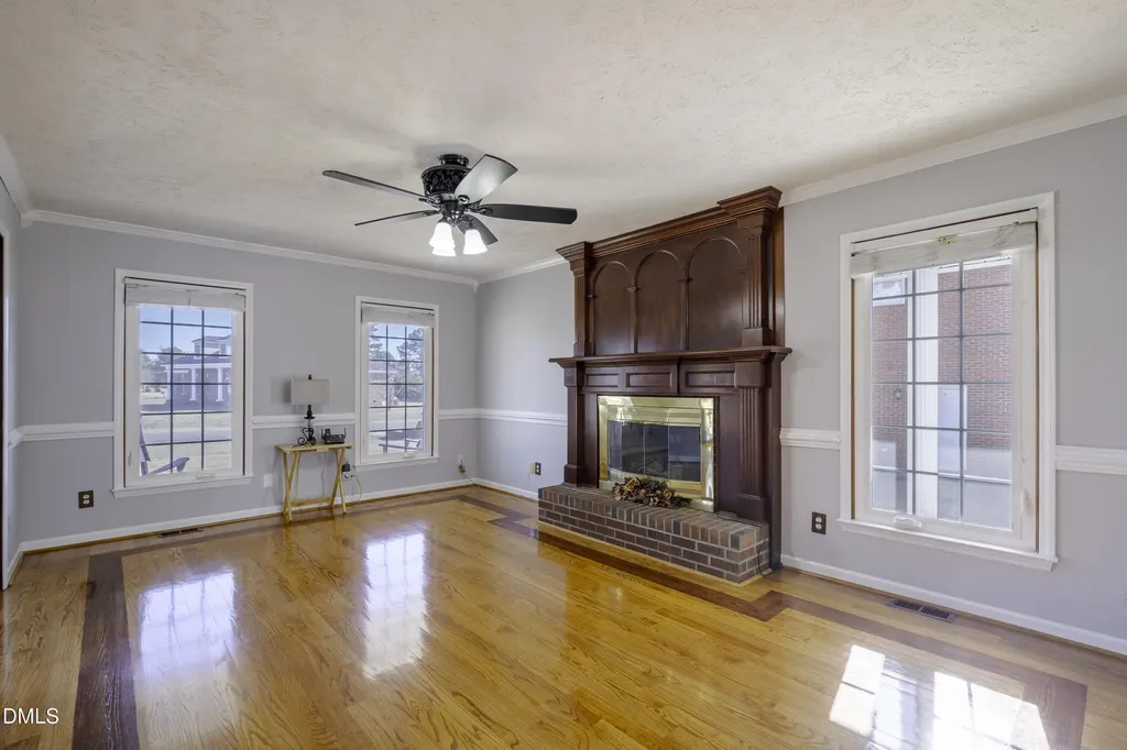 24 Clubhouse Drive Dunn NC 28334