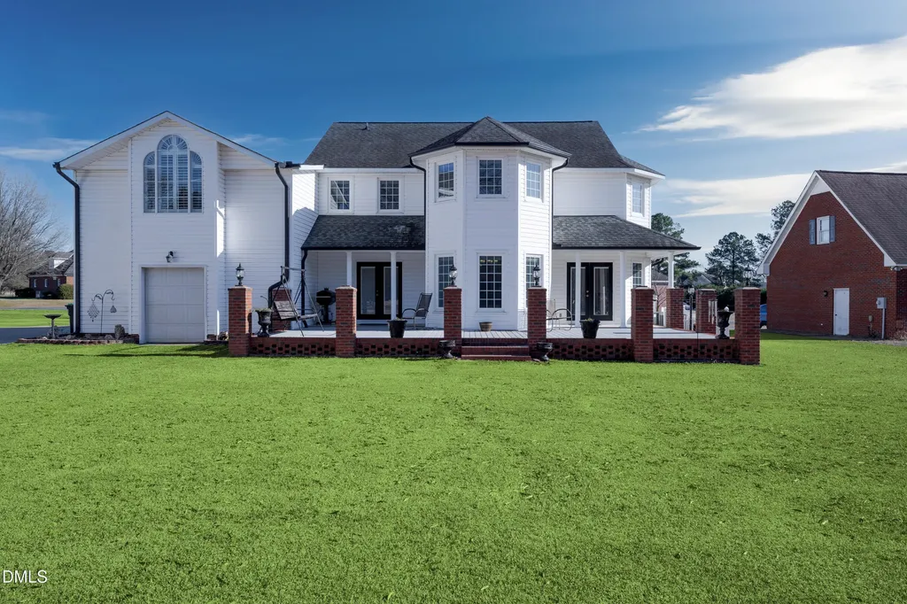 24 Clubhouse Drive Dunn NC 28334