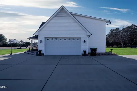 24 Clubhouse Drive Dunn NC 28334