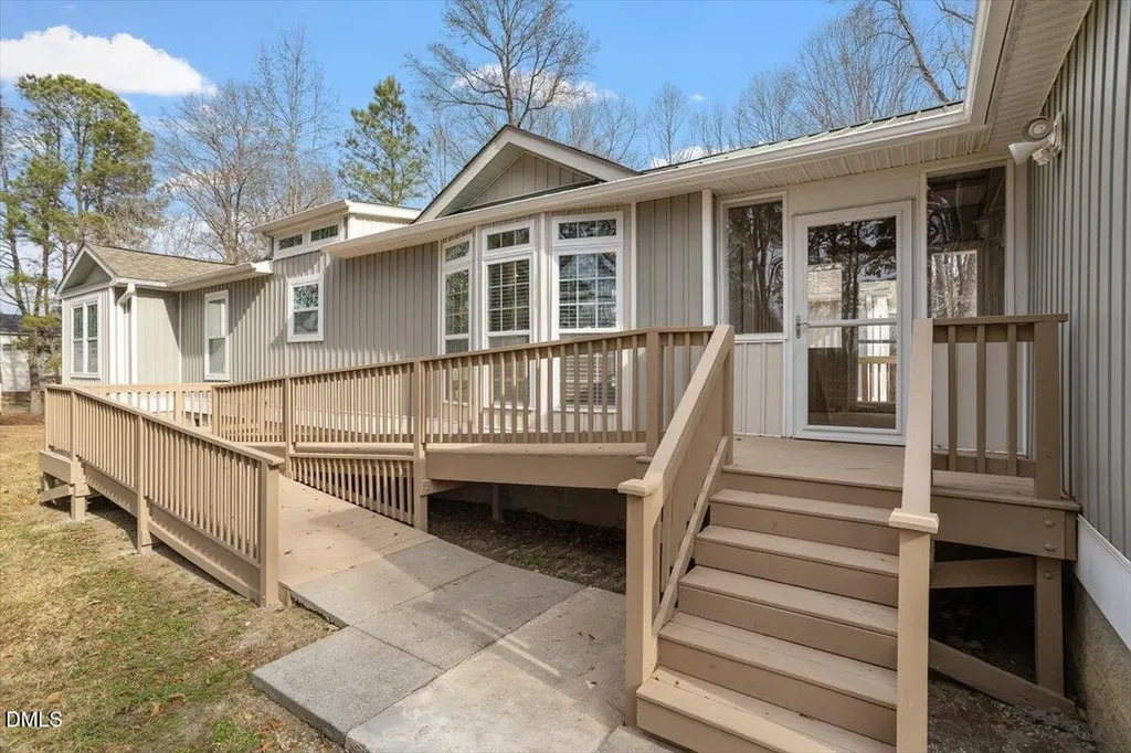 5148 Commission Drive Holly Springs NC 27540
