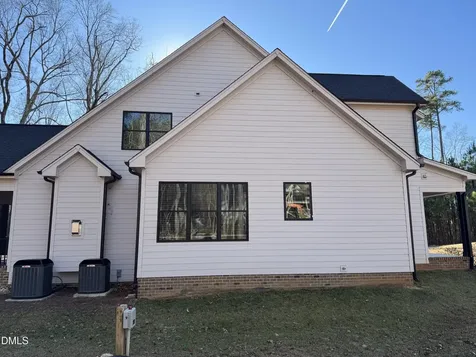 1124 Dovefield Lane Youngsville NC 27596