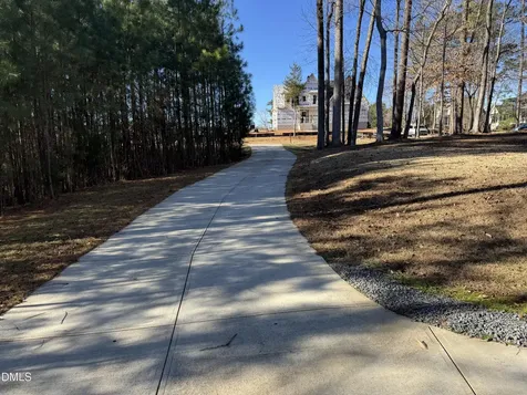 1124 Dovefield Lane Youngsville NC 27596