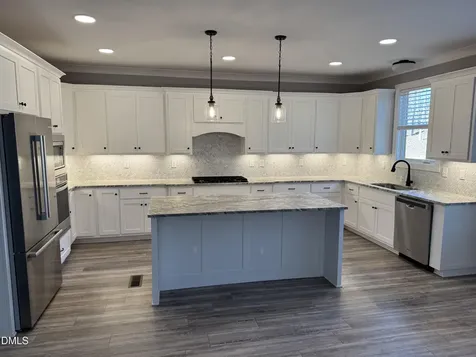 1124 Dovefield Lane Youngsville NC 27596
