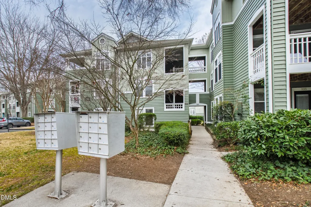 1210 Westview Lane Raleigh NC 27605