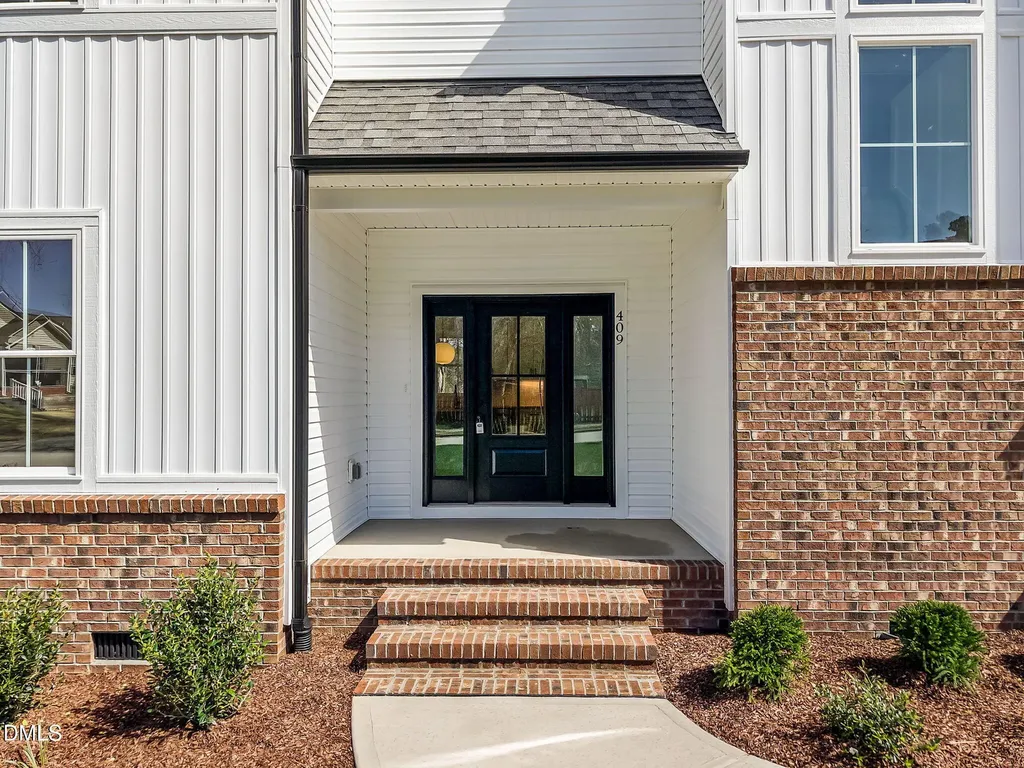 409 Winding Wood Drive Clayton NC 27520