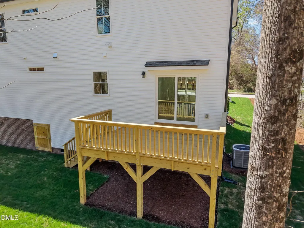 409 Winding Wood Drive Clayton NC 27520