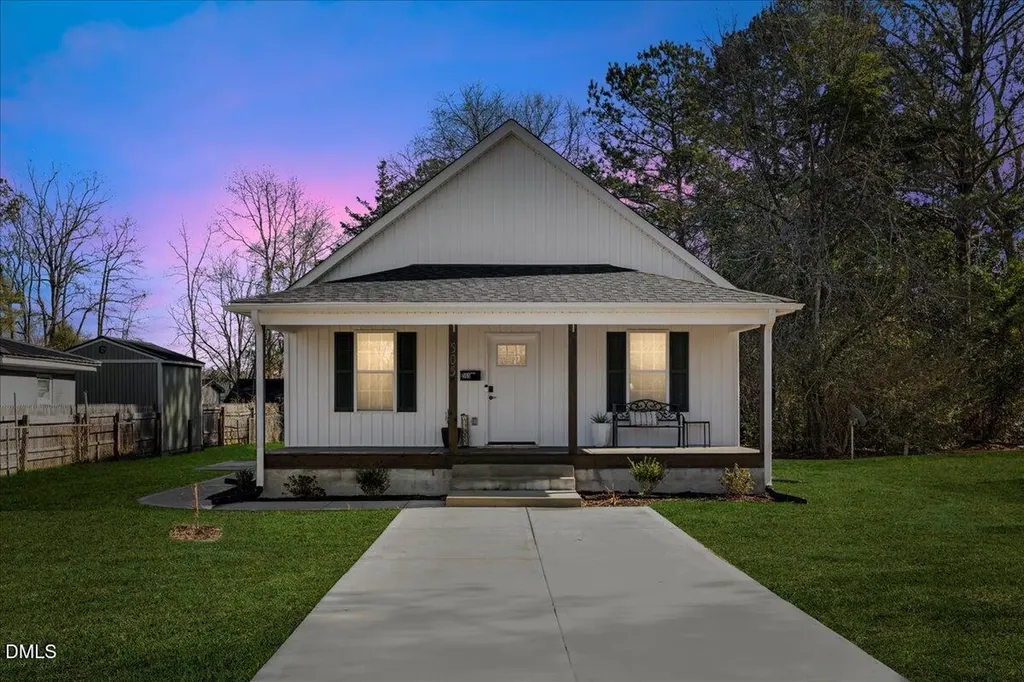 505 S Wooten Street La Grange NC 28551