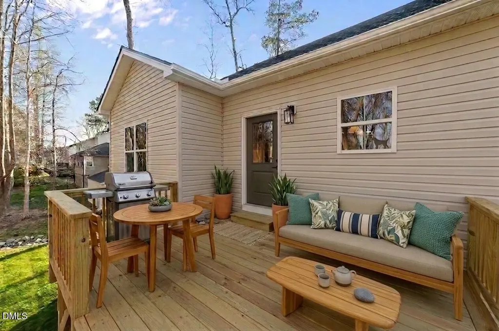 405 Winding Wood Drive Clayton NC 27520