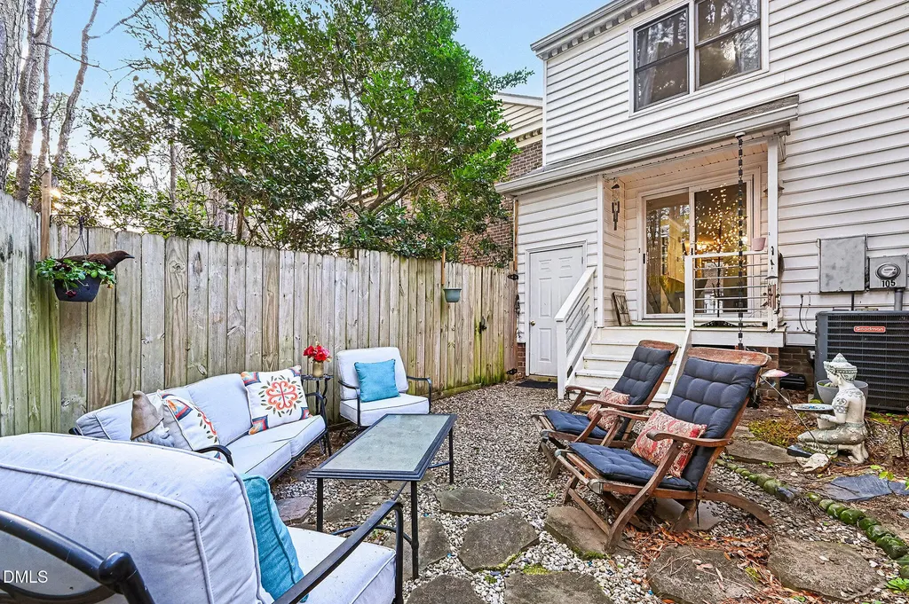 105 Sully Court Chapel Hill NC 27514