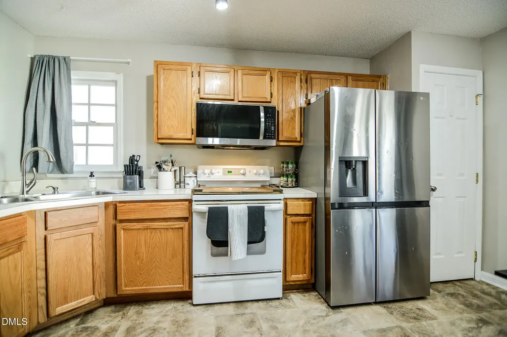 4932 Liverpool Lane Raleigh NC 27604
