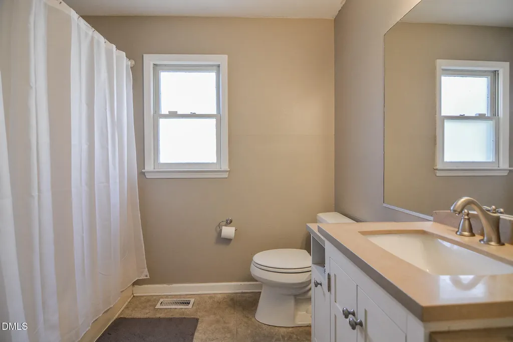 4932 Liverpool Lane Raleigh NC 27604