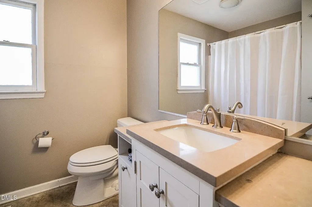 4932 Liverpool Lane Raleigh NC 27604