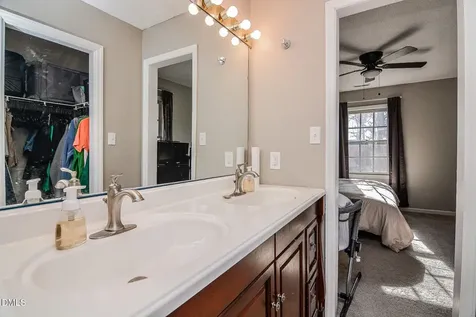 4932 Liverpool Lane Raleigh NC 27604