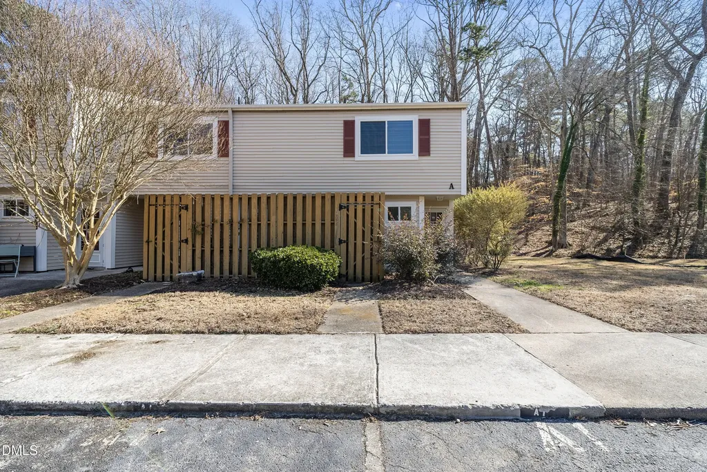220 Elizabeth Street Chapel Hill NC 27514