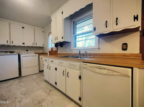 406 Avery Street Garner NC 27529