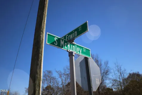 365 S Mckinley Street Coats NC 27521