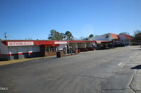 365 S Mckinley Street Coats NC 27521