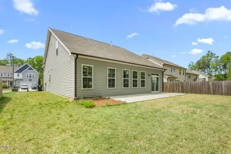 831 Royal Oak Lane Mebane NC 27302