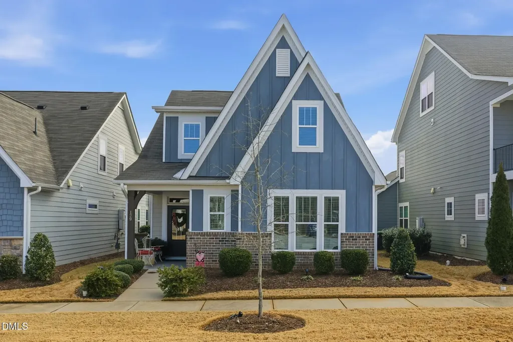 129 Steepridge Lane Holly Springs NC 27540