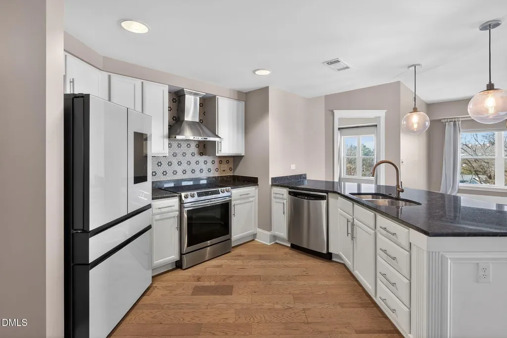 222 Glenwood Avenue Raleigh NC 27603