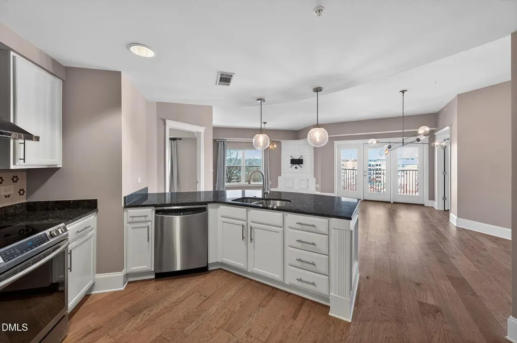 222 Glenwood Avenue Raleigh NC 27603