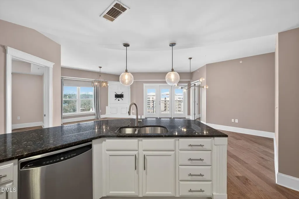222 Glenwood Avenue Raleigh NC 27603