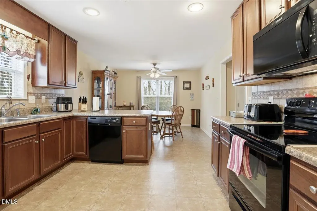 40 Farmgate Court Selma NC 27576