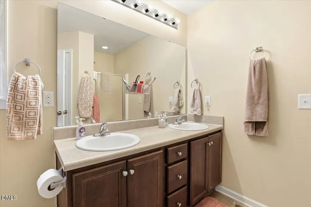 40 Farmgate Court Selma NC 27576