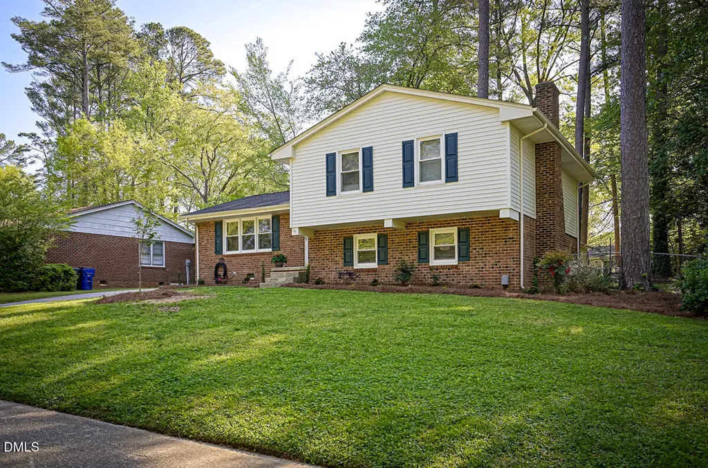 3418 Huntleigh Drive Raleigh NC 27604