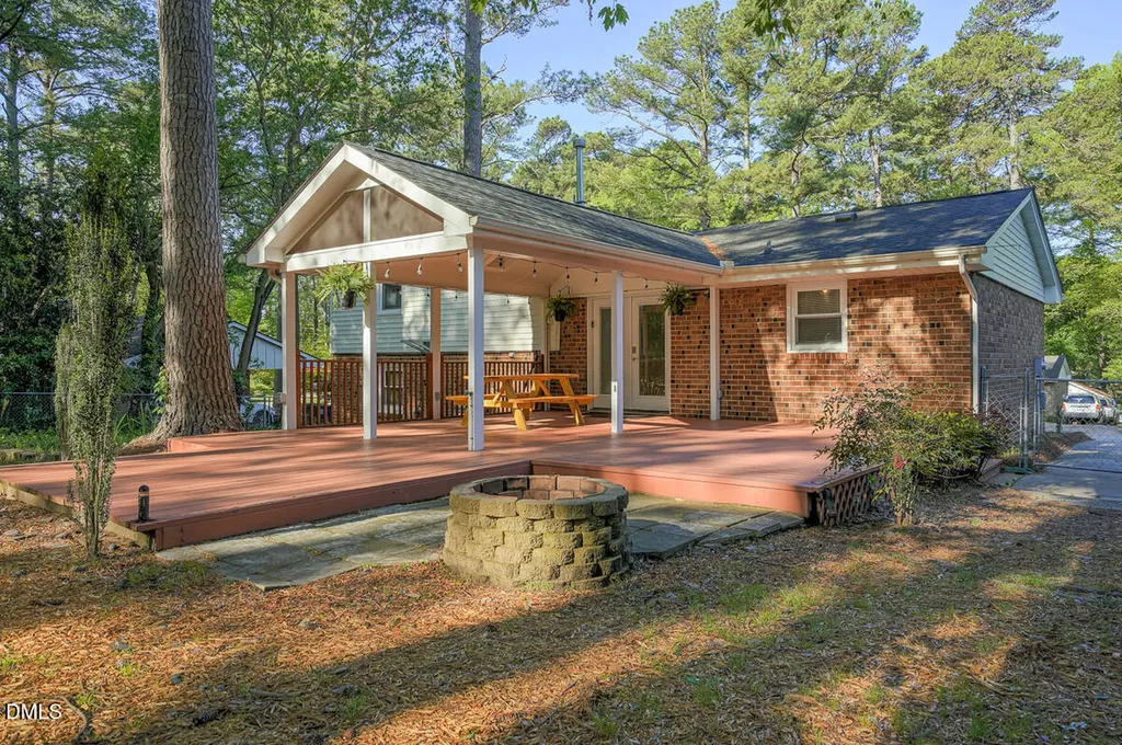 3418 Huntleigh Drive Raleigh NC 27604